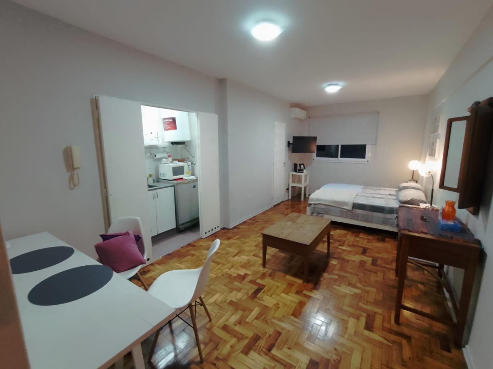 Appartamento Studio Anchorena Y Juncal Buenos Aires Esterno foto