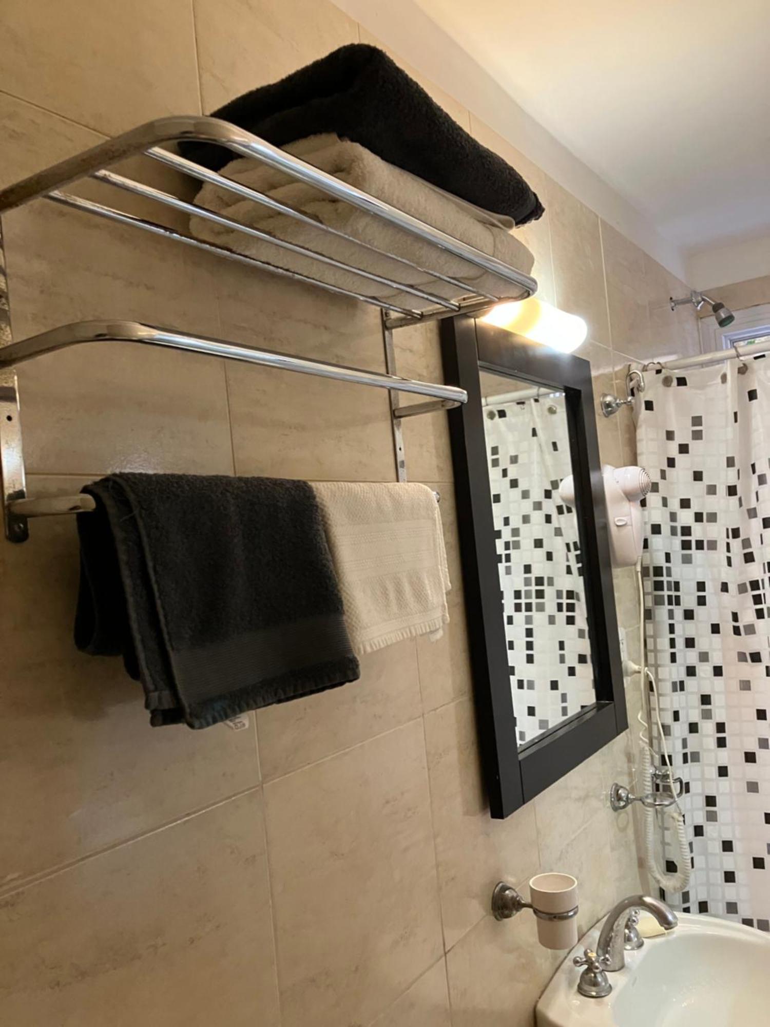 Appartamento Studio Anchorena Y Juncal Buenos Aires Esterno foto